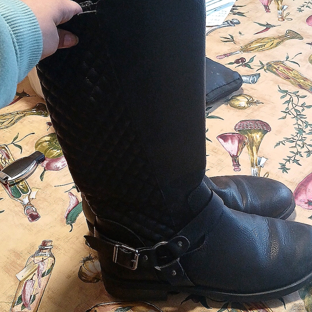 Motorcycle boots